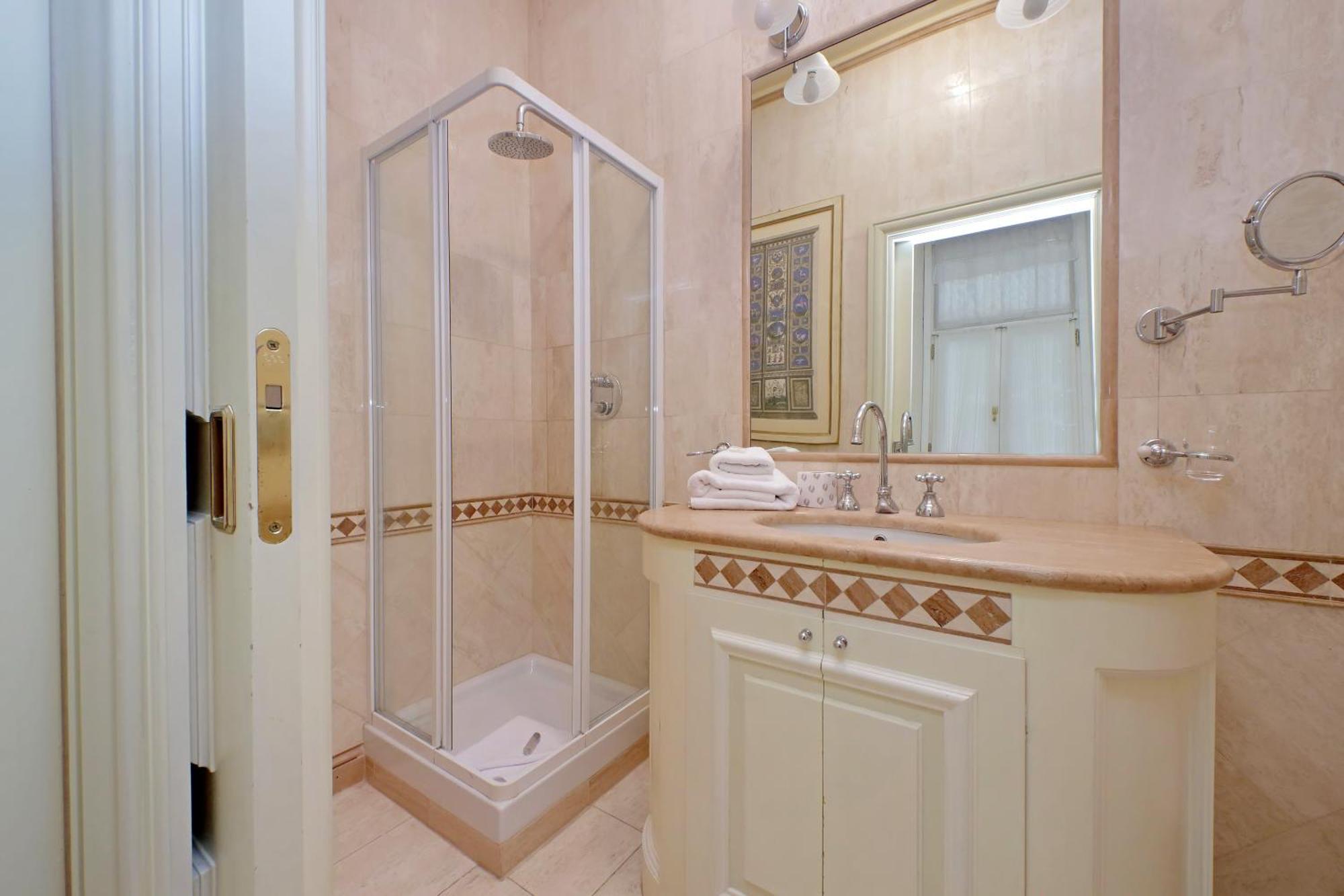 Ych-Magnifica Residenza A Campo De Fiori Appartement Rome Buitenkant foto